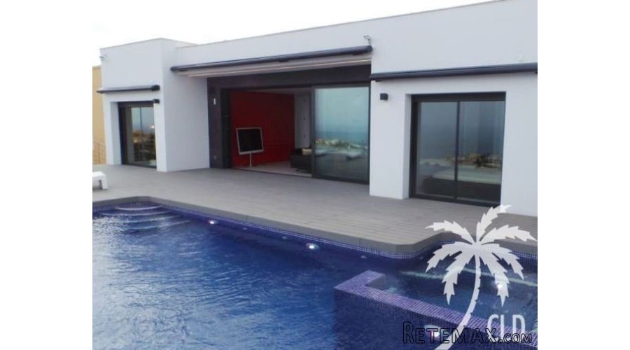 Modern design villa built in 2014 on a plot with panoramic..