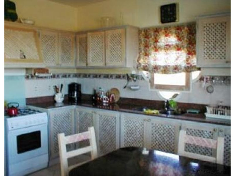 4 Bedroom House - For Rent - Jose.. - 2
