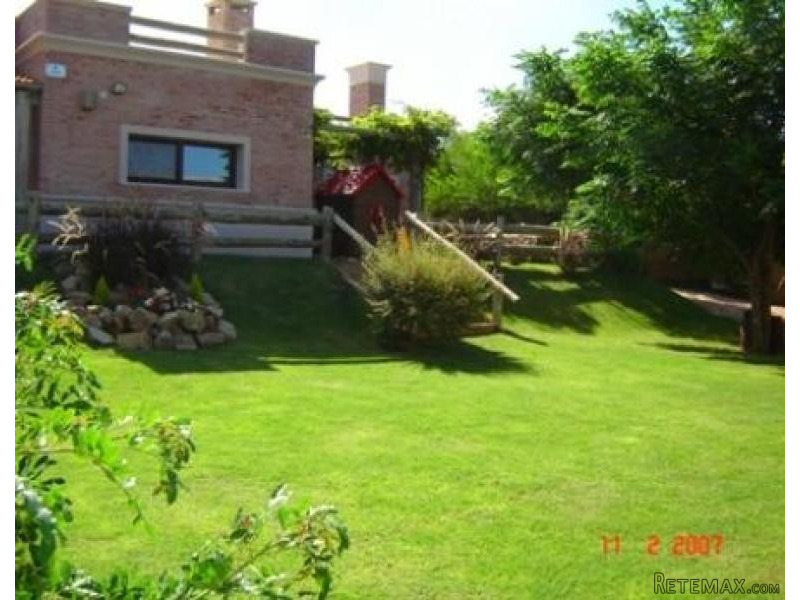 2 Bedroom House - For Rent -..