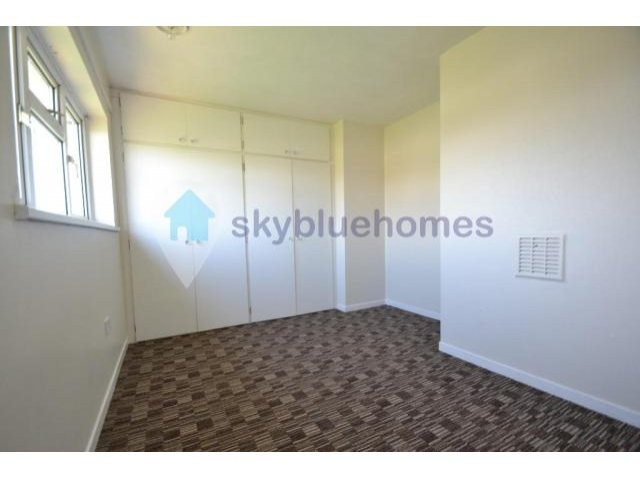 House - A well presented two bedroom.. - 2