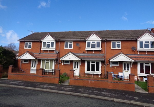 3 bedroom terraced house for rent in..
