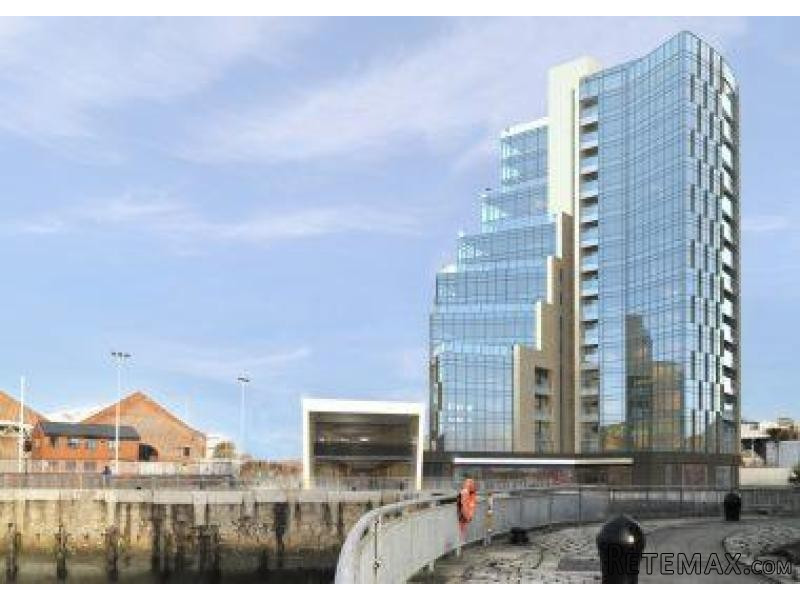 2 Bed Flat For Sale - 2
