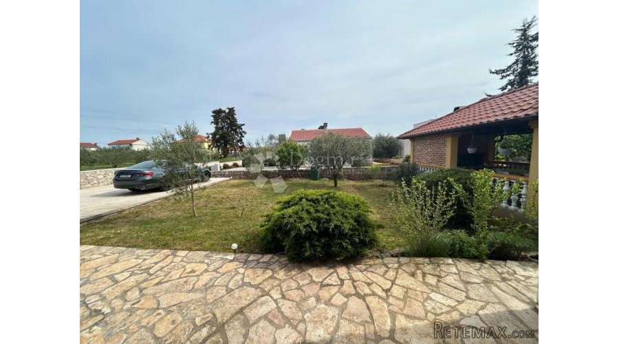 Prekrasna kuća s više apartmana, 150 m od mora - 2
