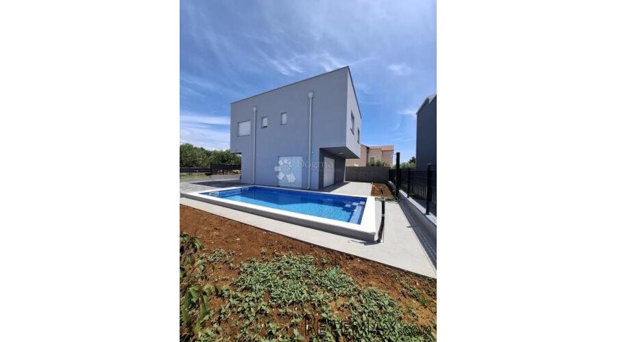 Vila sa bazenom na Viru - 3