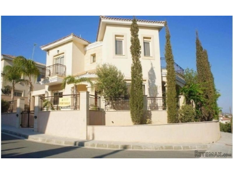 Luxury 5 bedroom Furnished villa in the..