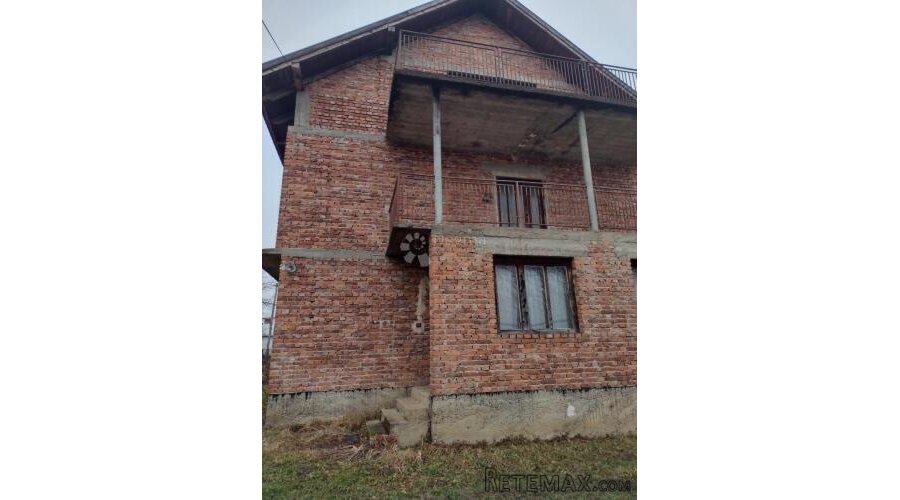 Čvrsta kuća od sitne cigle - 2