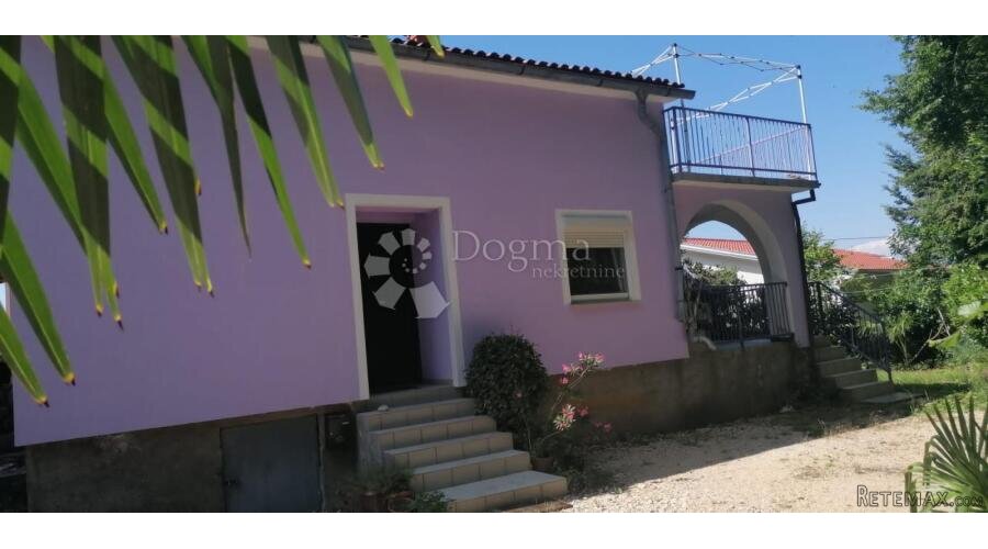 Dvojna kuća u Hlapi, Krk