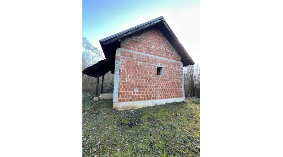 BARLETE IMANJE OKOLICA GOSPIĆA - 2