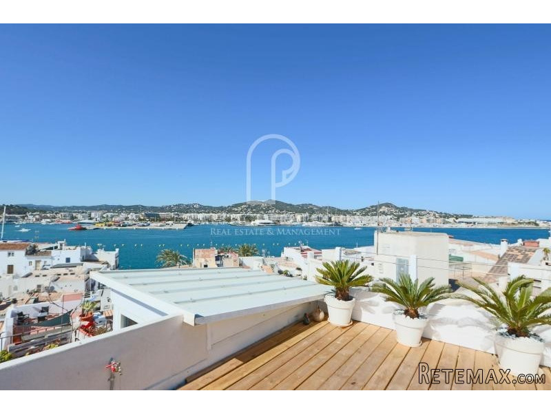 Fabulous triplex in La Marina with.. - 2