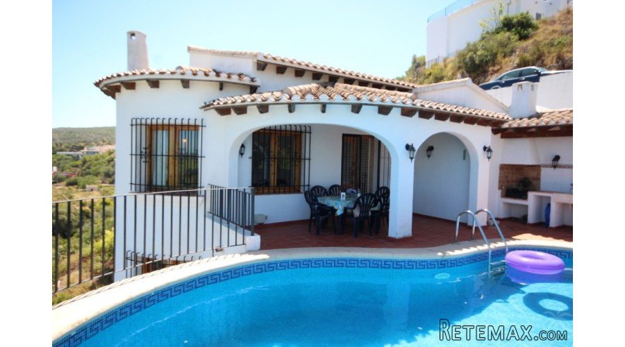 Charming villa with private pool and open views over the.. - 2
