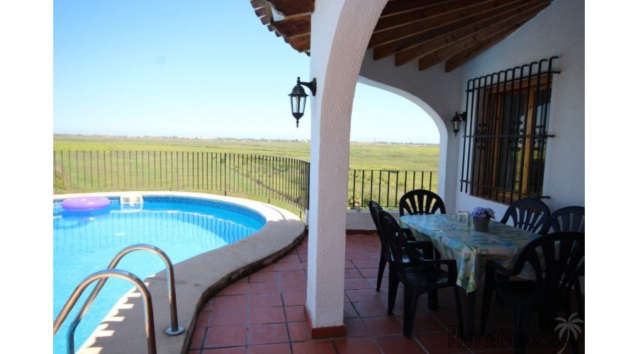 Charming villa with private pool and open views over the.. - 3