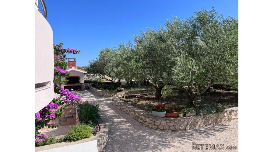 Apartmanska kuća u Vrsima - 2