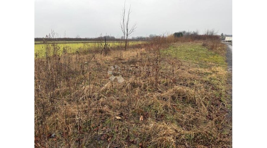 POLJOPRIVREDNO ZEMLJIŠTE U GRAĐEVINSKOJ ZONI - 3