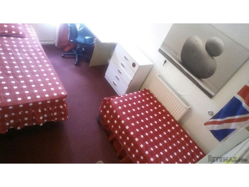 Twin Room In Bow/mile End - 2