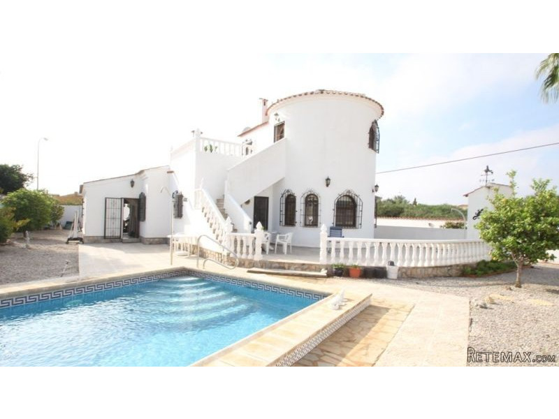 RS292, 4 Bedroomed Detached Villa with..