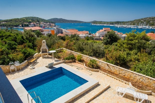 5 bedroom Detached Villa For Sale:..