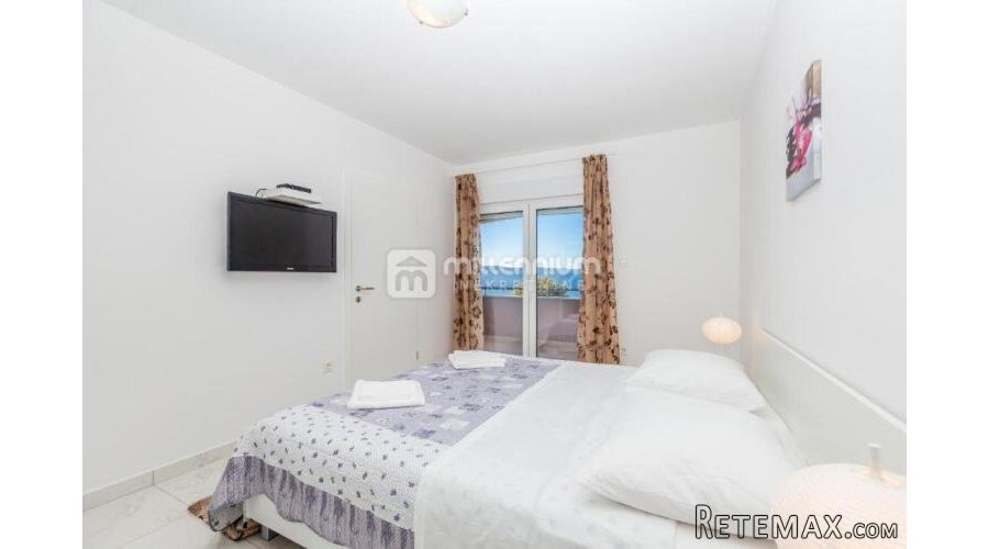 Otok Krk, Linardići, samostojeća kuća, 170m2, bazen - 5