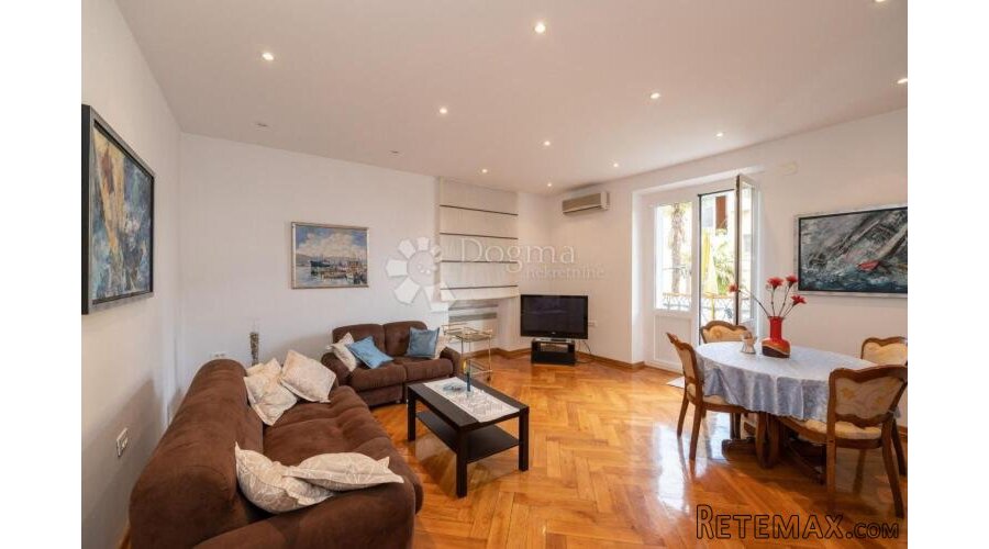 OPATIJA, Centar, dugoročan najam, 55 m2 - 2