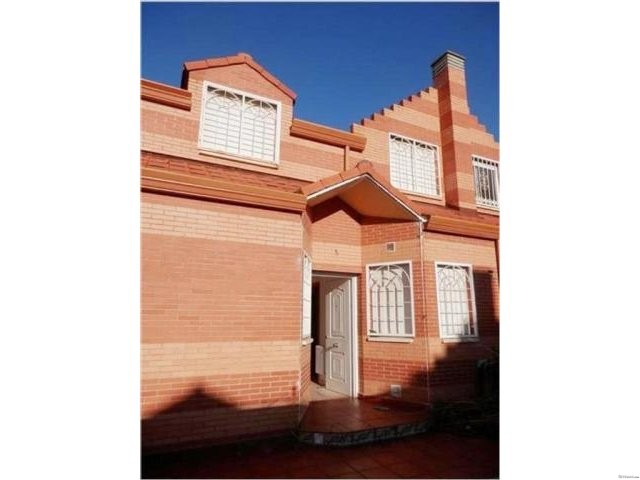 Vivienda adosada en venta en Alovera.. - 2