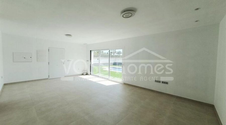 NEW LISTING TO VOSS HOMES - A large, recently modernized 5.. - 5