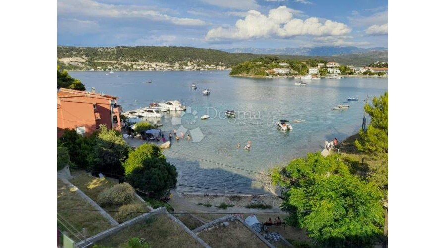 Apartmanska kuća prvi red do mora, na pješanoj plaži!!