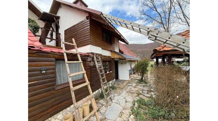 BRUŠANE KUĆA 2 APARTMANA 2 GRAĐ ZEMLJIŠTA POLJO 3000M2 - 2