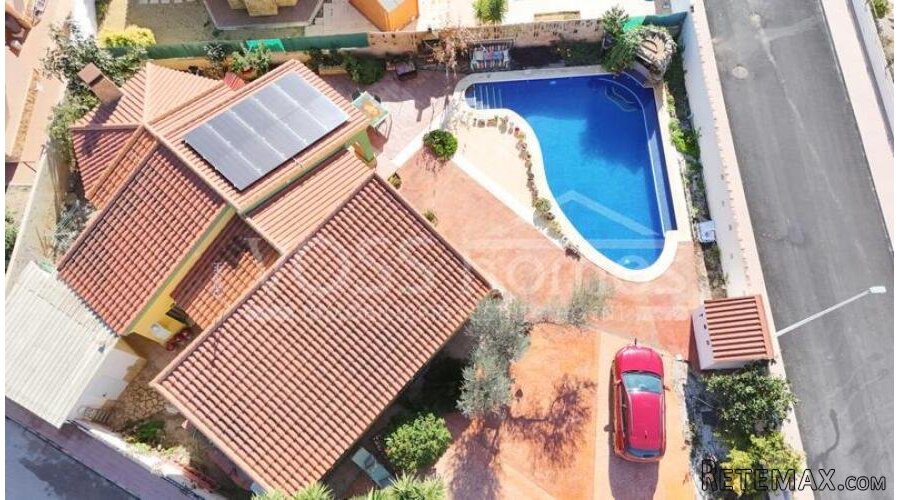 NEW LISTING TO VOSS HOMES - An impressive and large 4 bed.. - 4
