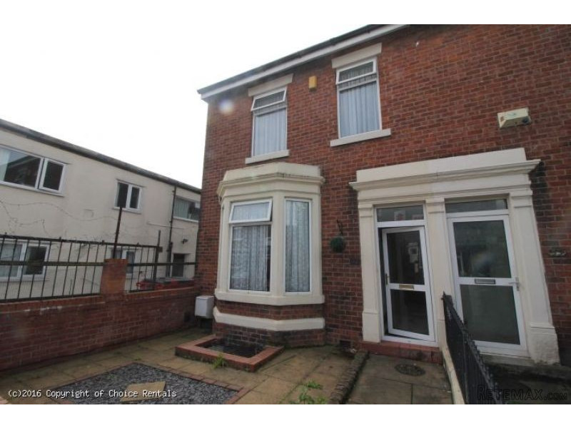 93 Waterloo Rd, Preston