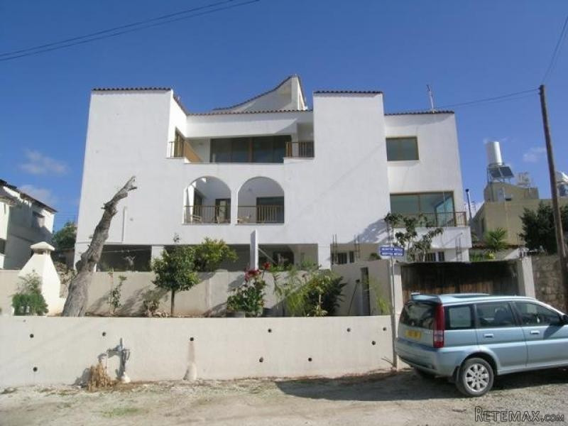 Three Bedroom House For Rent, Emba..