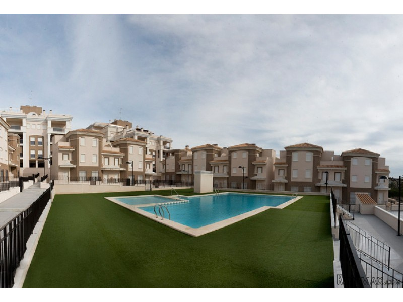 Luxury 3 Bed Apartment - 2