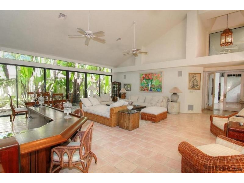 17117 Royal Cove Wy, Boca Raton, FL -.. - 2