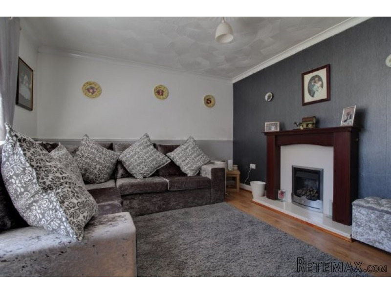 3 bedroom, Semi-detached House house.. - 2