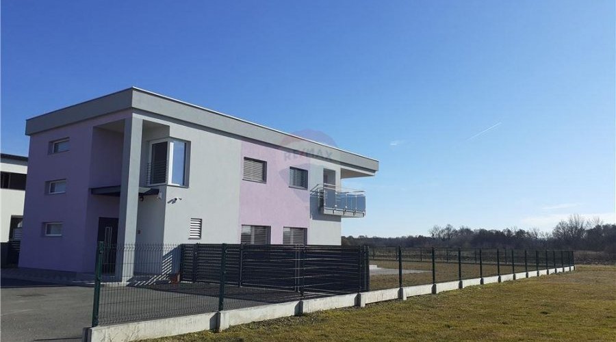 Uredski poslovni prostor u Trnovcu; 182 m2