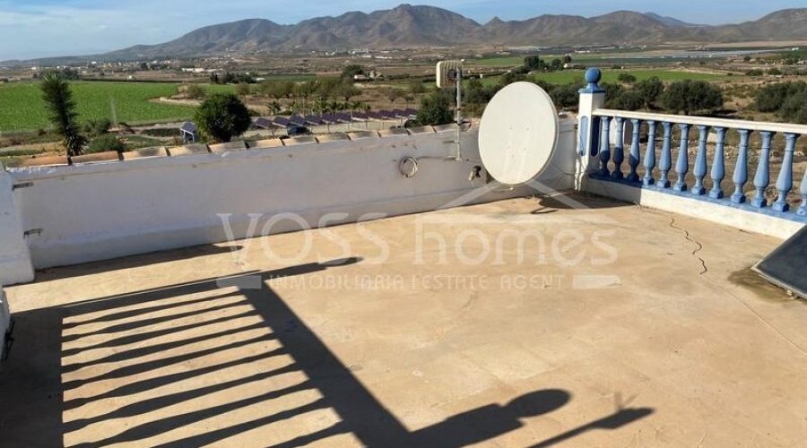 NEW LISTING TO VOSS HOMES - A huge, stunning, approx 490m2.. - 14