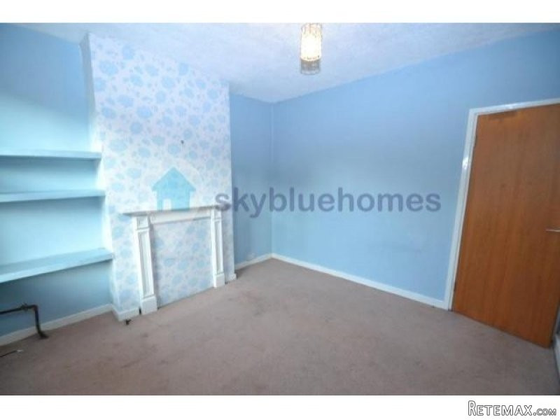 House - This is a well kept 3 bedroom.. - 2