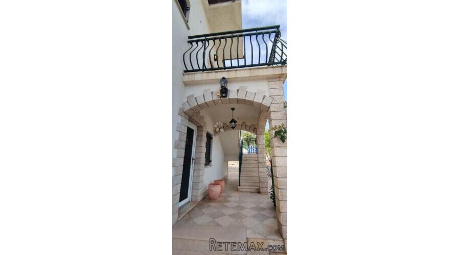 Kuća s 4 apartmana - Marina - 2