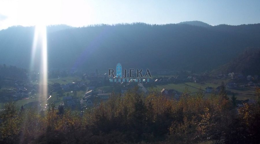 Gerovo, centar, potkrovlje za adaptaciju