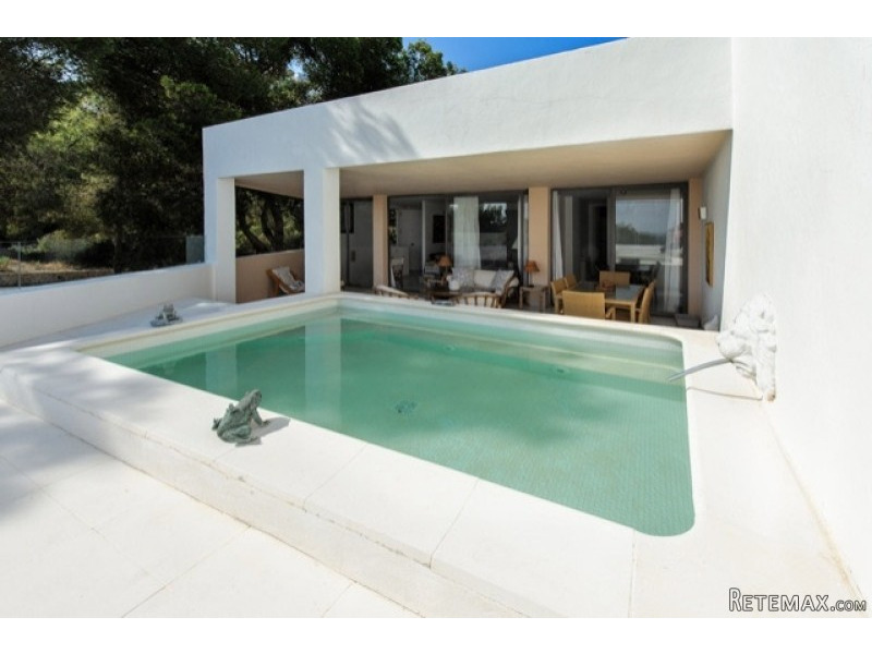 Corner terraced house with sea views in.. - 2