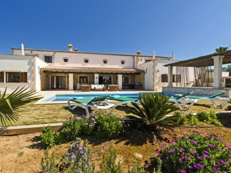 Modern Finca Style Villa