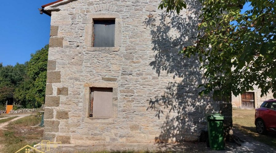 Grožnjan - kamena kuća - 5