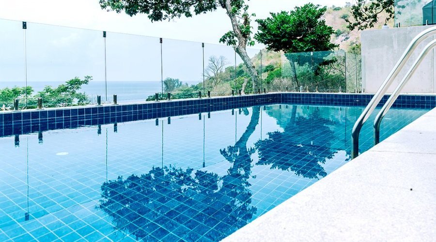 Adelaide glass pool fencing