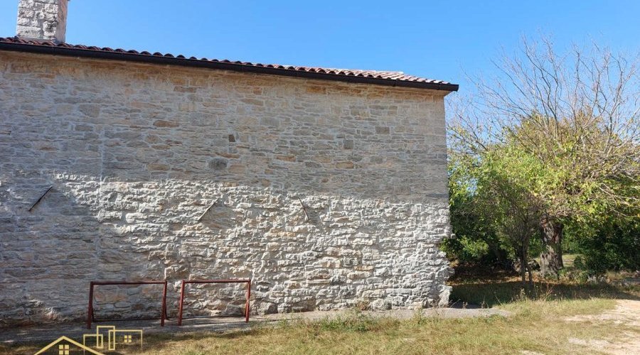 Grožnjan - kamena kuća - 6