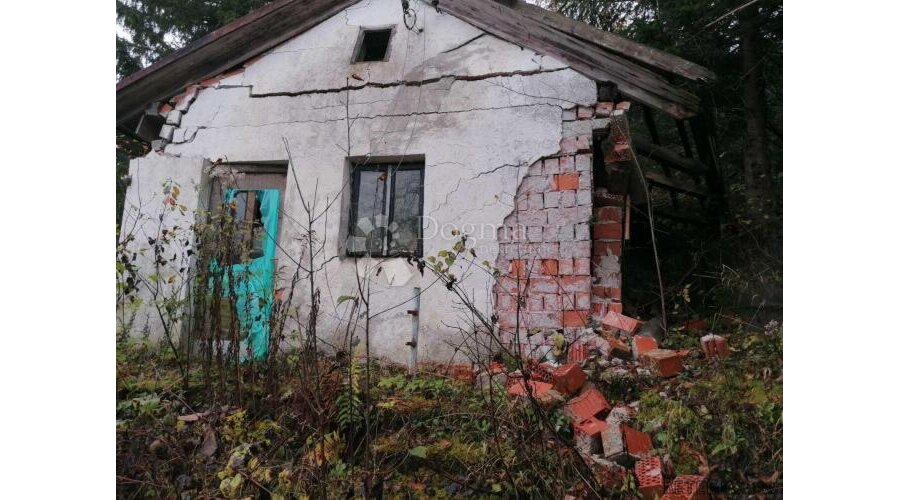 GORSKI KOTAR - STARINA NA TERENU OD 3170m2