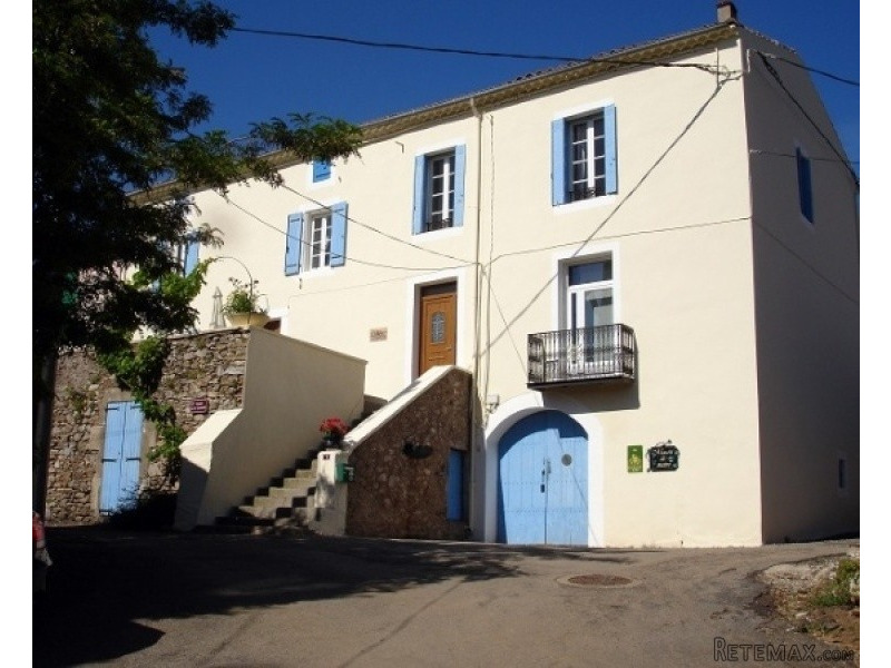 Superb Character Home With 250 m2 Of..