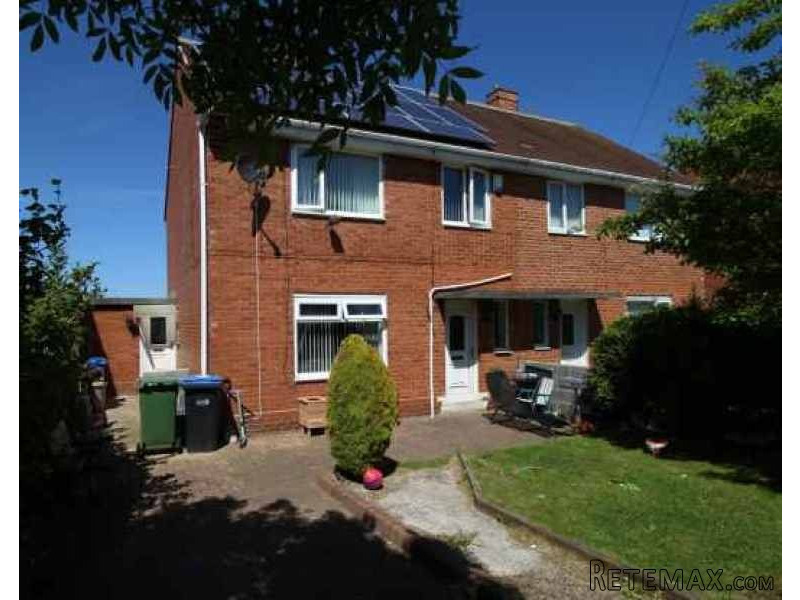 3 bedroom, Semi-detached House house..