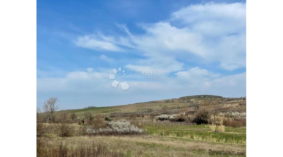 Prostrano zemljište s pomoćnim objektom - 3