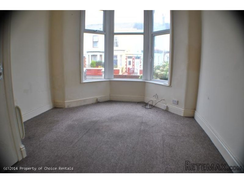 Ground Floor Flat, 88 High St, Blackpool - 2