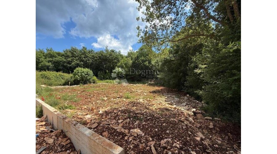 Pavićini - Građevinsko zemljište 687m2 - 3