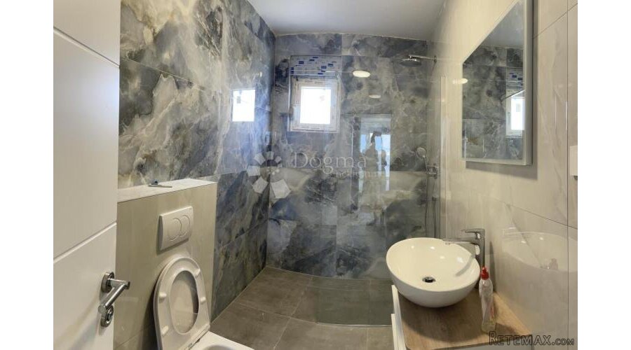 Vrhunski apartman u predivnim Mandrama na otoku Pagu - 3