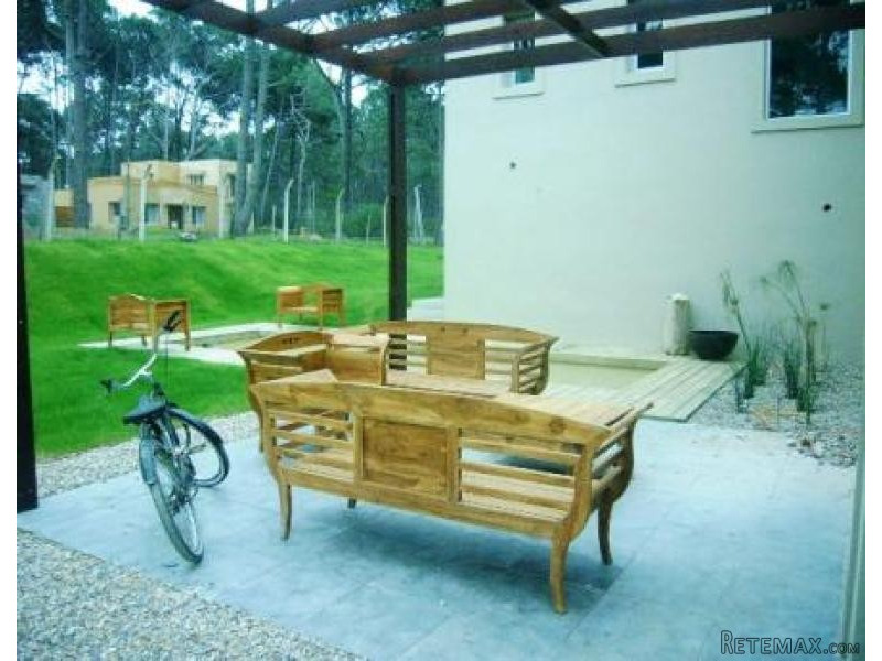 4 Bedroom House - For Rent -.. - 2